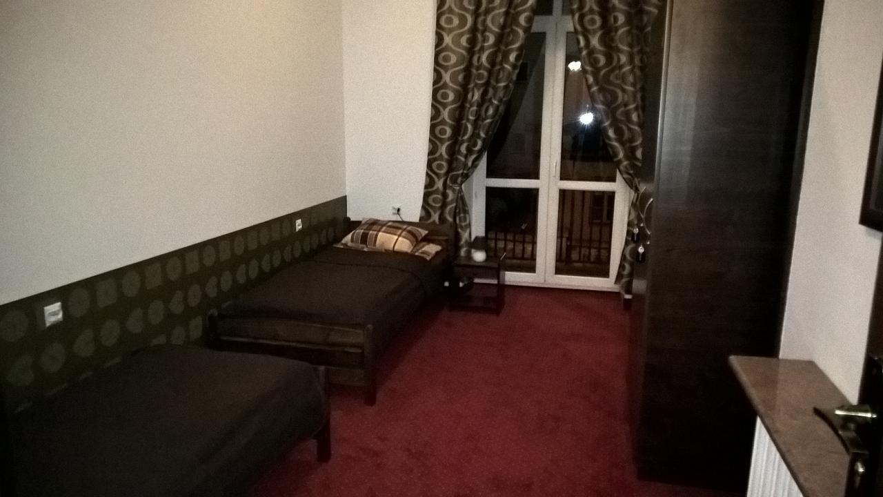 Hostel Maxim ワルシャワ エクステリア 写真
