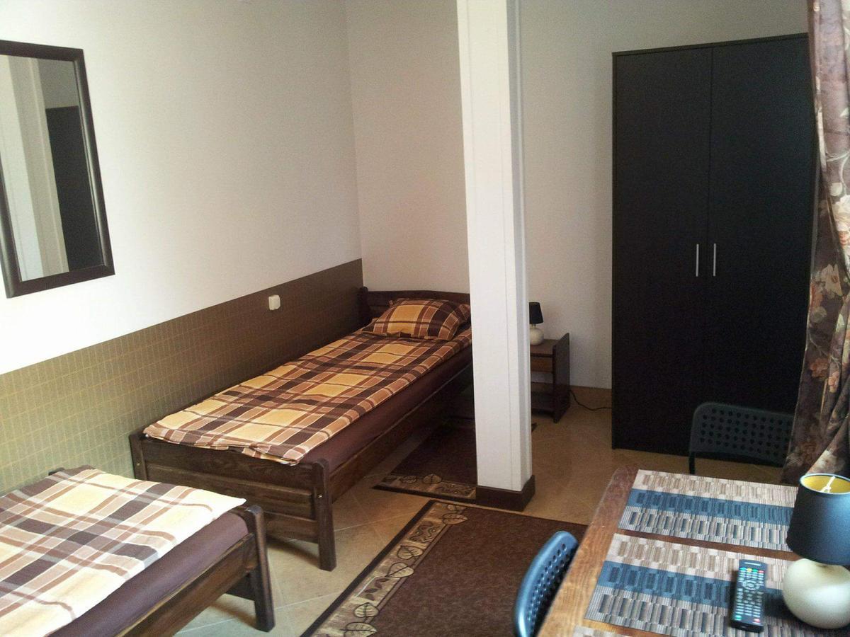 Hostel Maxim ワルシャワ エクステリア 写真